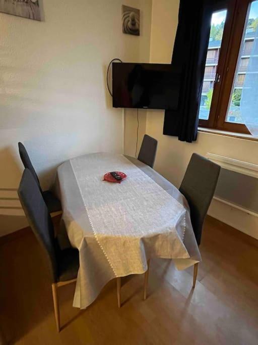 Charmant Studio A Font-Romeu Avec Place De Parking Bagian luar foto